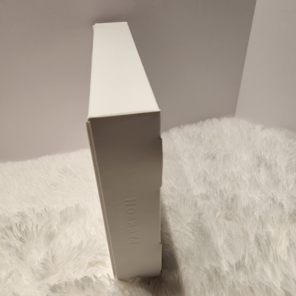 Label - Picture 3 of 3